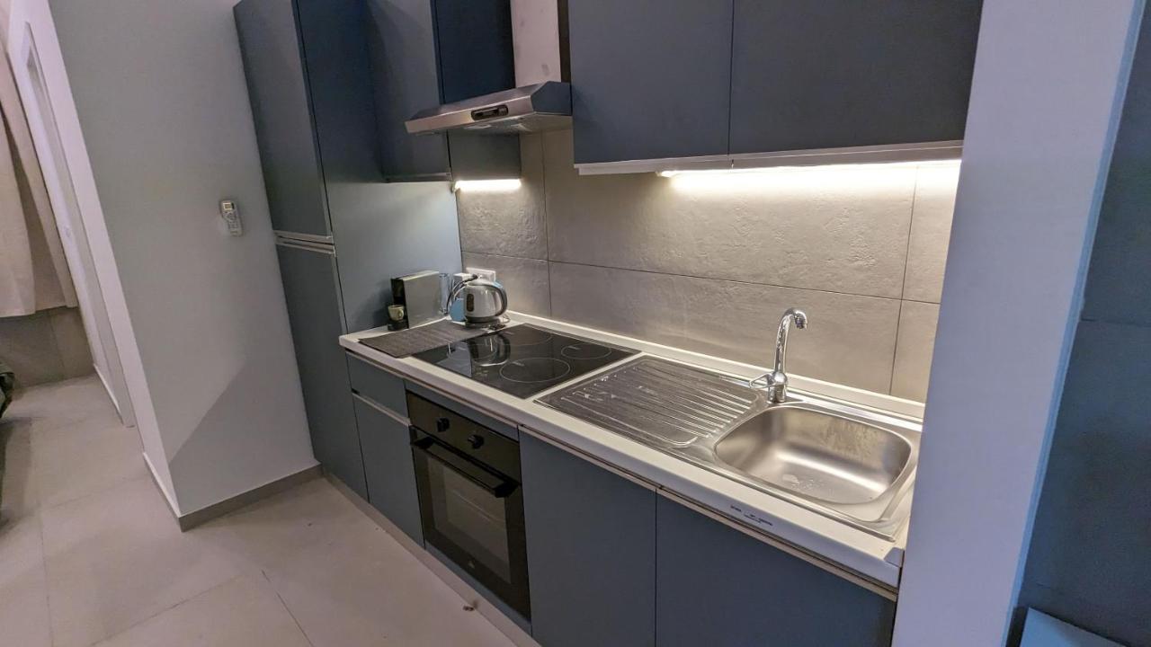 Appartamento Valona 101 - Elegant Loft Bari Esterno foto